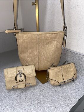 Coach Vintage SoHo 3 Piece Set: Crossbody/Bifold Wallet/Skinny ID Keychain Case